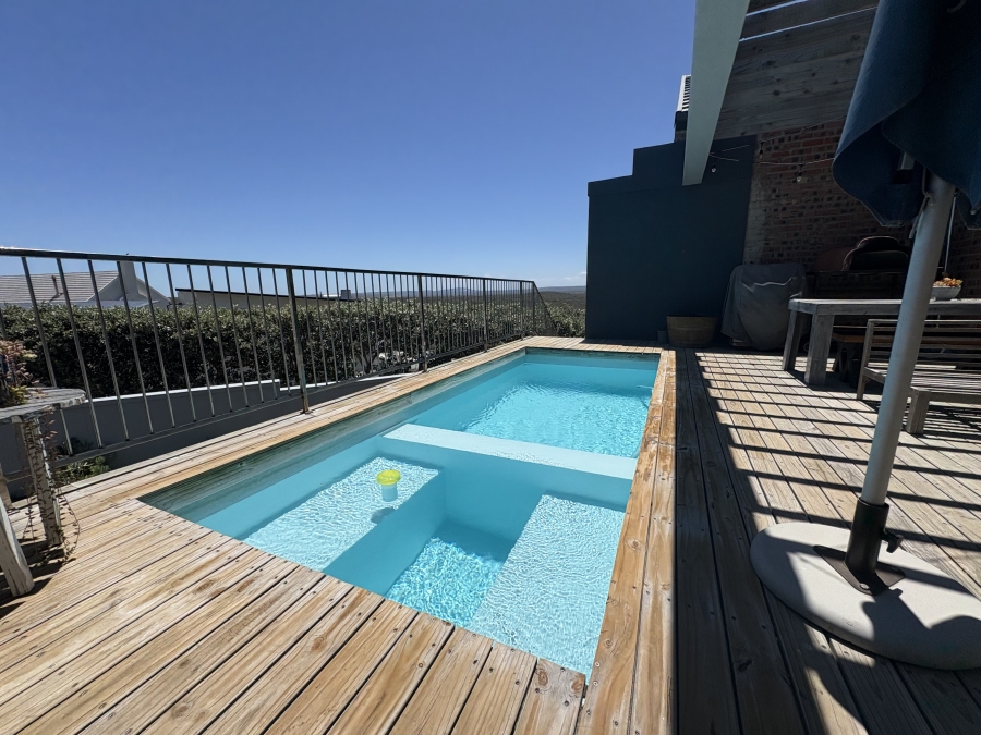 5 Bedroom Property for Sale in Pearl Bay Western Cape